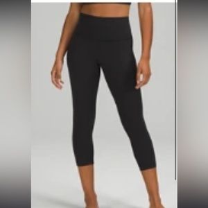 Lululemon WUNDER UNDER CROP (HIGH-RISE) *FULL-ON LUXTREME 21"
